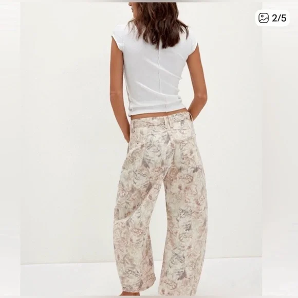 NWOT We the Free Good Luck Barrel Jeans in the CAT PRINT - Picture 2 of 8